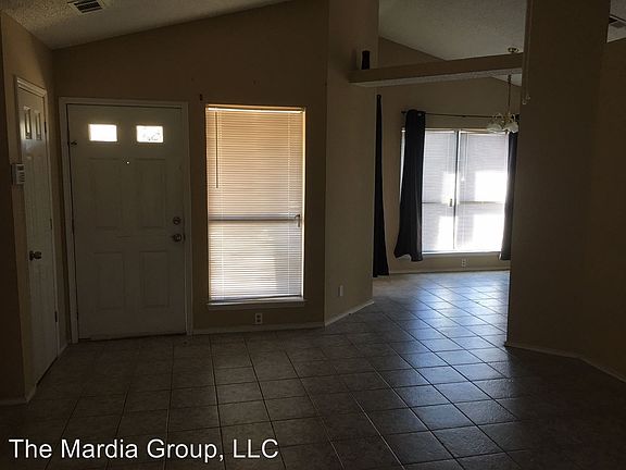 3rd image of 11629 Hickory Garden Dr