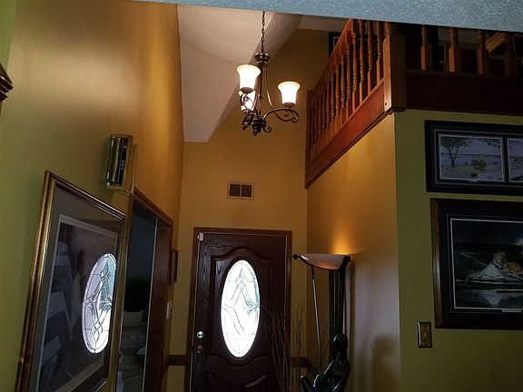 4th image of 6660 S Kirby Oaks Cv