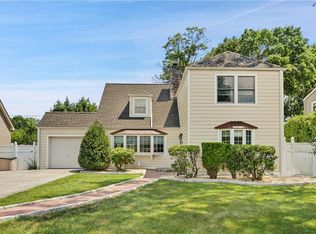 67 Howard Ave, Eastchester, NY 10709
