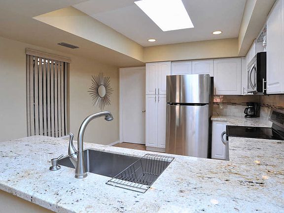 5th image of 2751 N Camino Valle Verde
