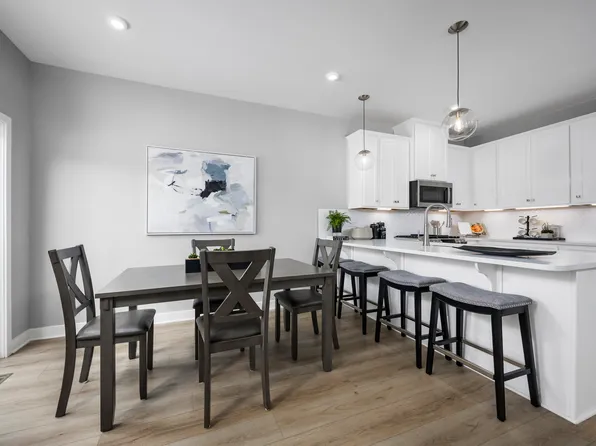 153 Birchwood Ln, Williamstown, NJ 08094