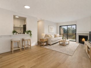 1203 NE 135th St APT 401, Seattle, WA 98125