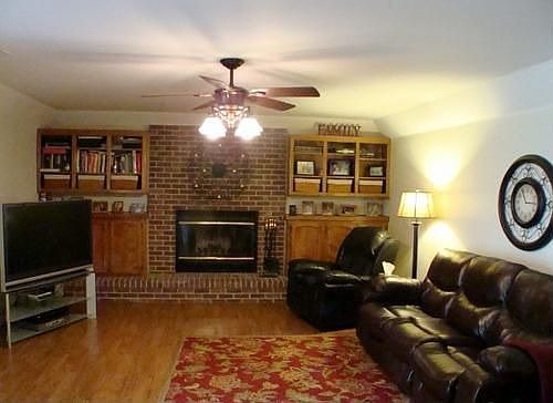 4th image of 3124 Larch Dr