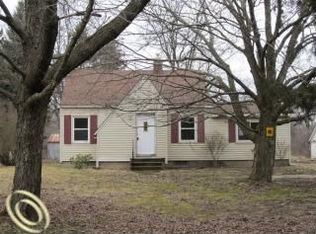 50400 Arkona Rd, Belleville, MI 48111