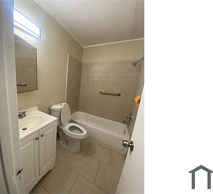 2nd image of 1461 NW 20th St #B