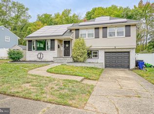 15 Lauderdale Dr, Woodbury, NJ 08096