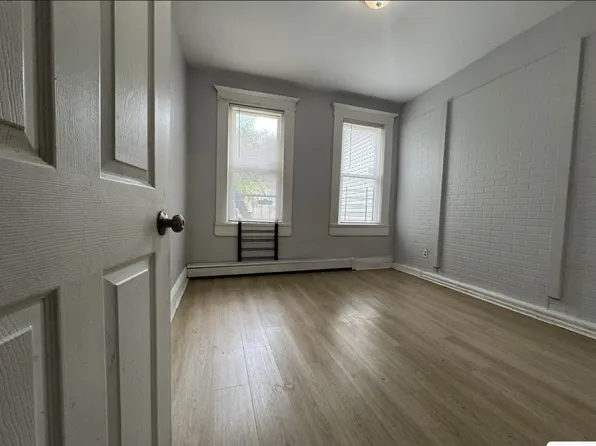 75 East 21st Street image 7 of 9