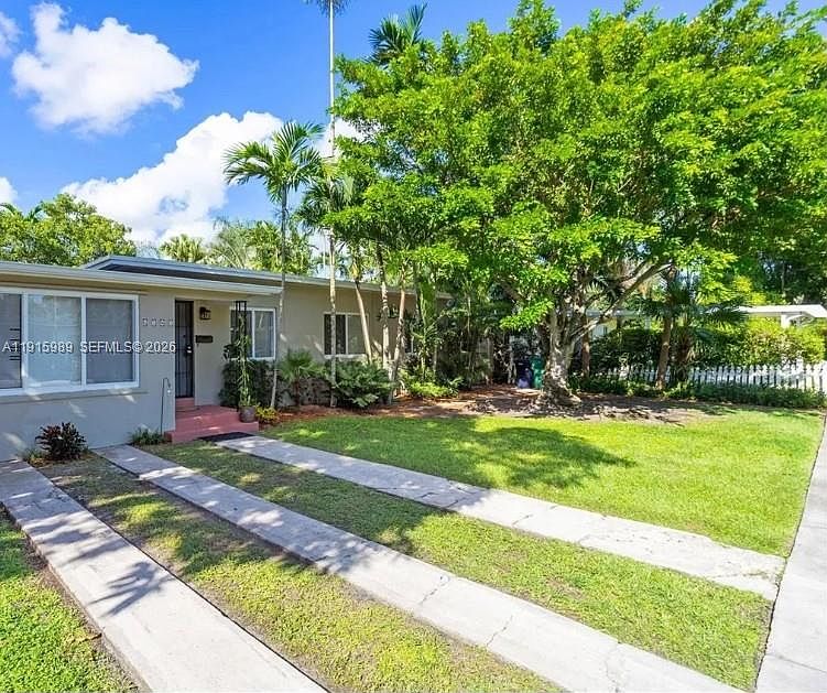 1st image of 6141 SW 47th St