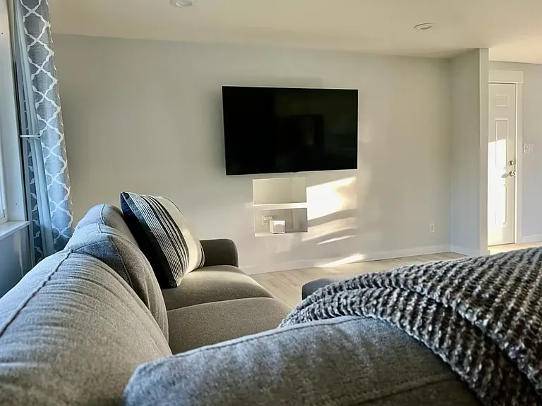 6268 S Mount Vernon Dr — Photo 2