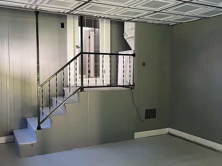 803 Park Dr — Photo 28