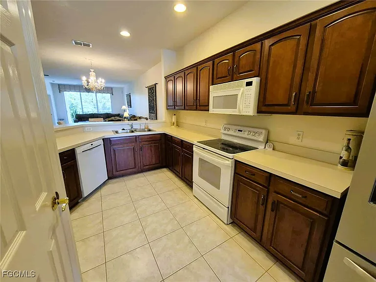 20031 Sanibel View Cir #106 — Photo 10