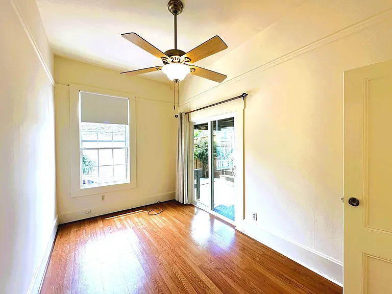 524 Western Ave — Photo 17