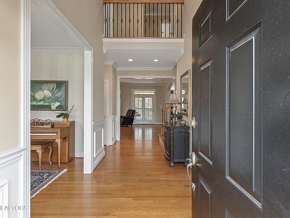 5th image of 1602 Emerson Park Dr