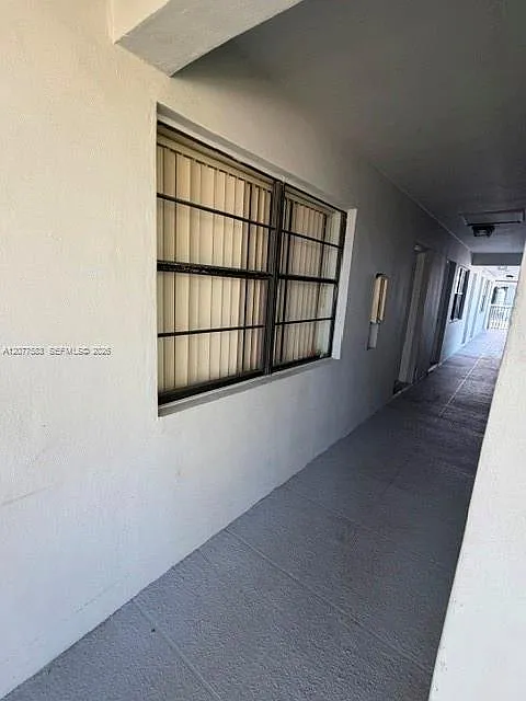 Ludlam Gardens Condo — Photo 4