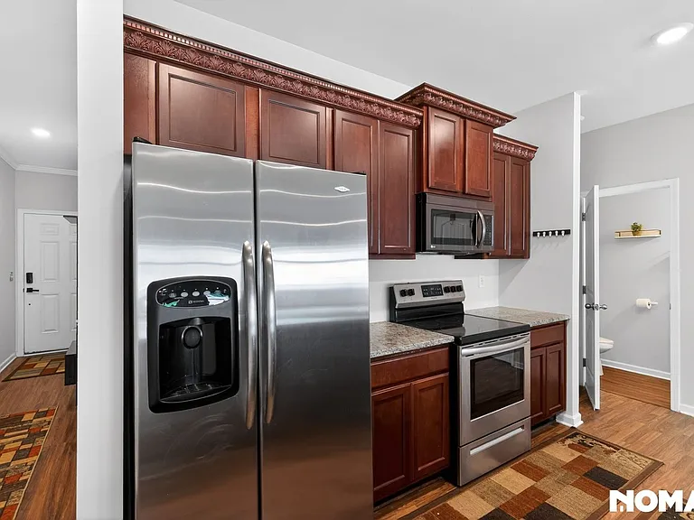 532 Ruths Dr — Photo 8