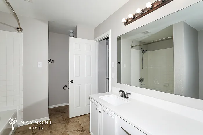 3098 W Meadowbend Ln — Photo 14