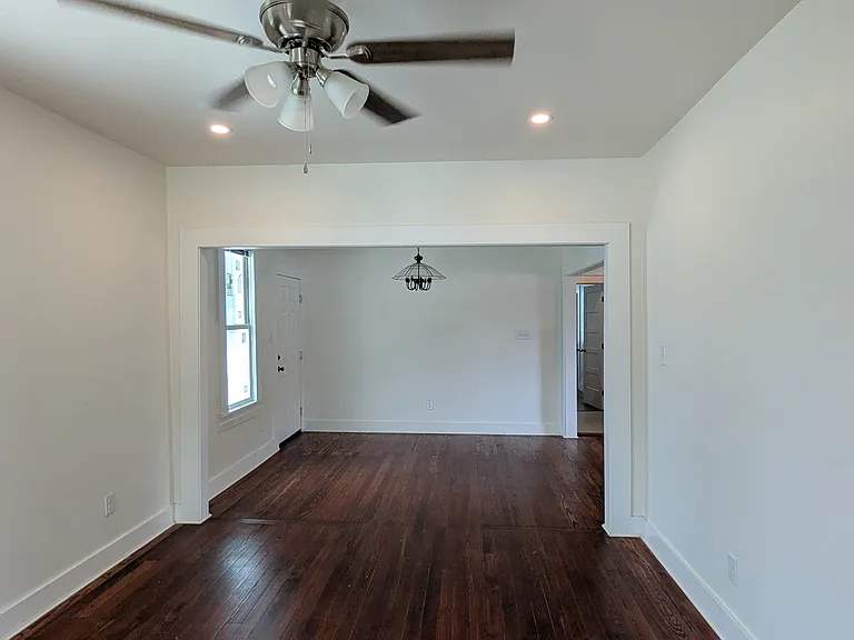 Living/Dining Area