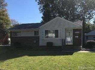 31505 Kathryn St, Garden City, MI 48135