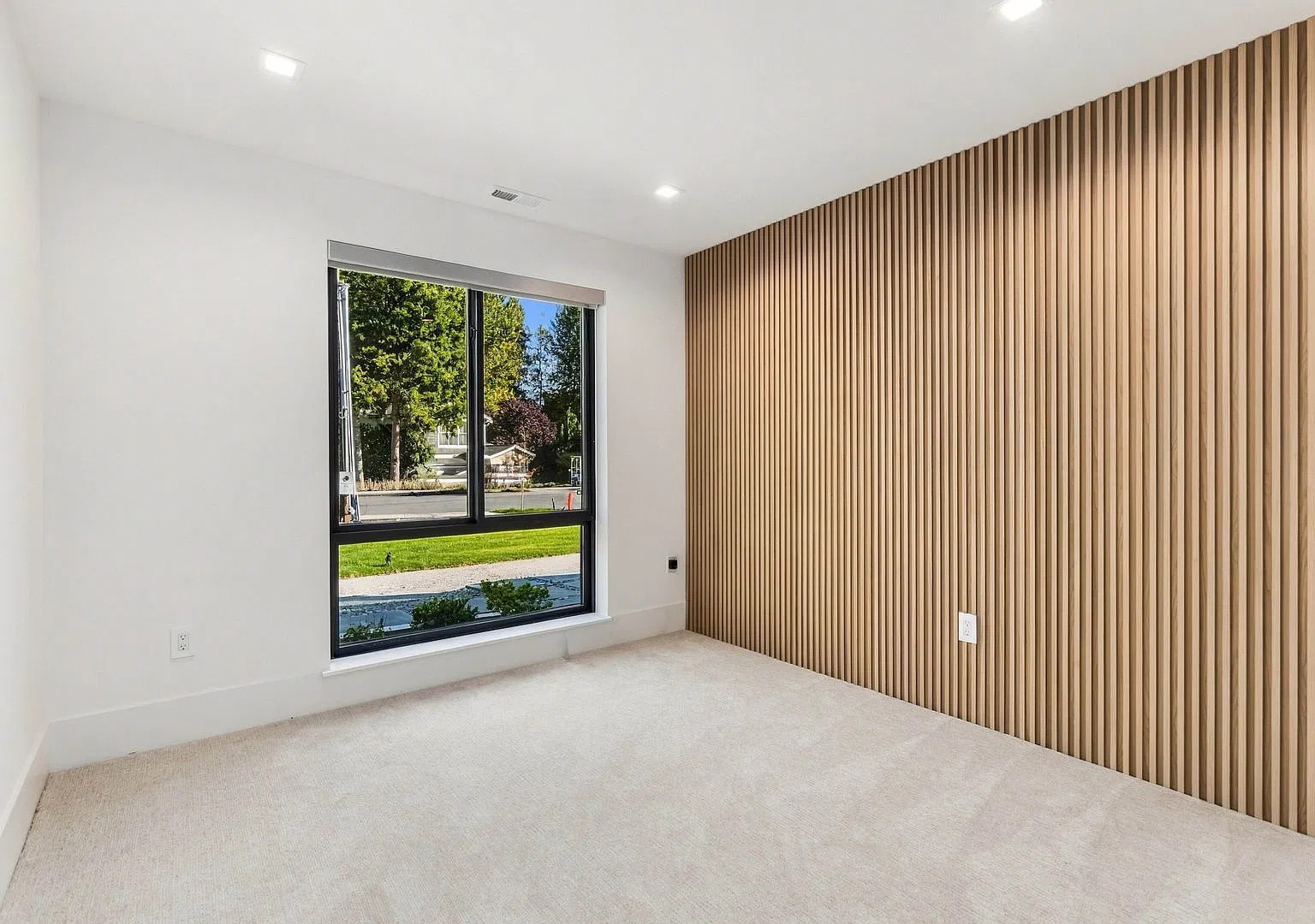 Move-In Ready Brand-New Kirkland Luxury | 5 Bedrooms & 6.5 Baths — Photo 4