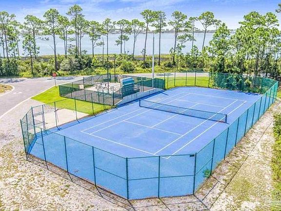 3rd image of 16189 Tarpon Dr #39
