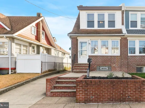 7521 Claridge St, Philadelphia, PA 19111