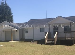 904 Pond Dr, Eastover, SC 29044