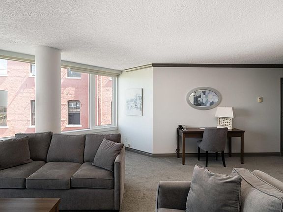 5th image of 1234 Wharf St #401