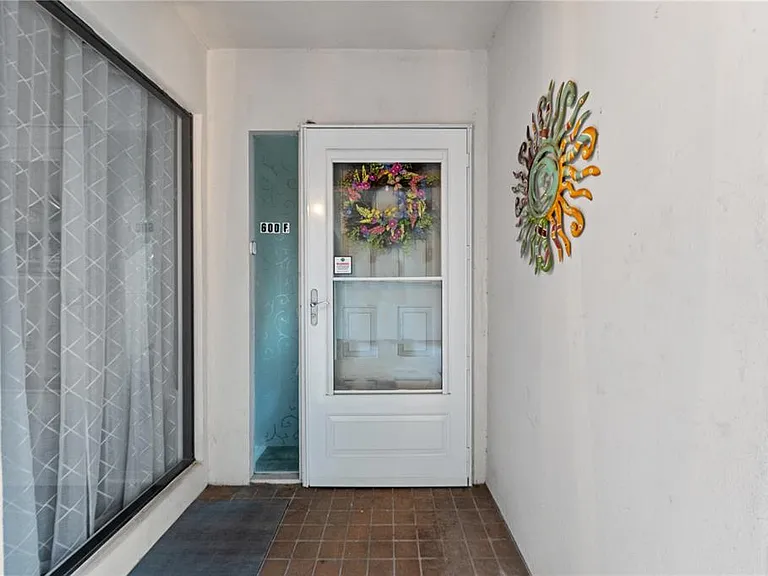 300 S Florida Ave #600F — Photo 4