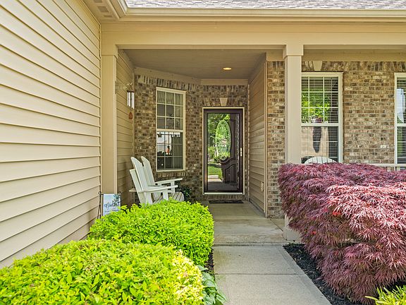 5th image of 7104 Oldham Dr