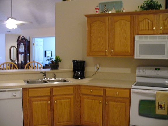 5th image of 8798 Linksway Dr