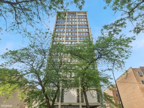 5740 N Sheridan Rd #2D, Chicago, IL 60660
