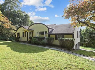 39 Mustato Rd, Katonah, NY 10536