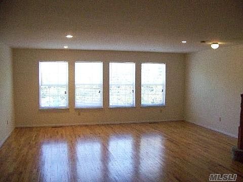 1st image of 206 Hendrick Ave