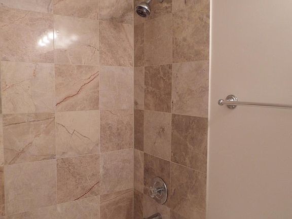3rd image of 2254 Abbeywood Dr APT F
