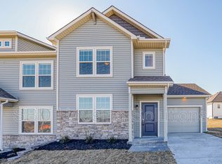 27430 E Oak View Dr, Lees Summit, MO 64086