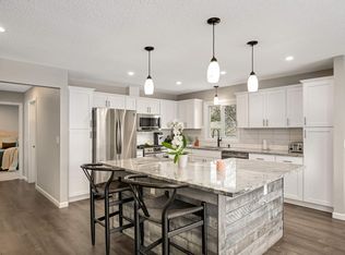 8619 Wedgwood Ln N, Osseo, MN 55369