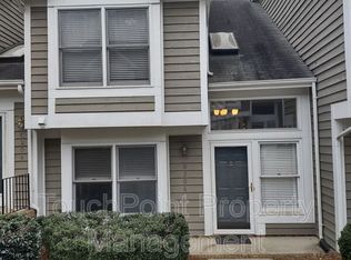 8206 Legare Ct, Charlotte, NC 28210