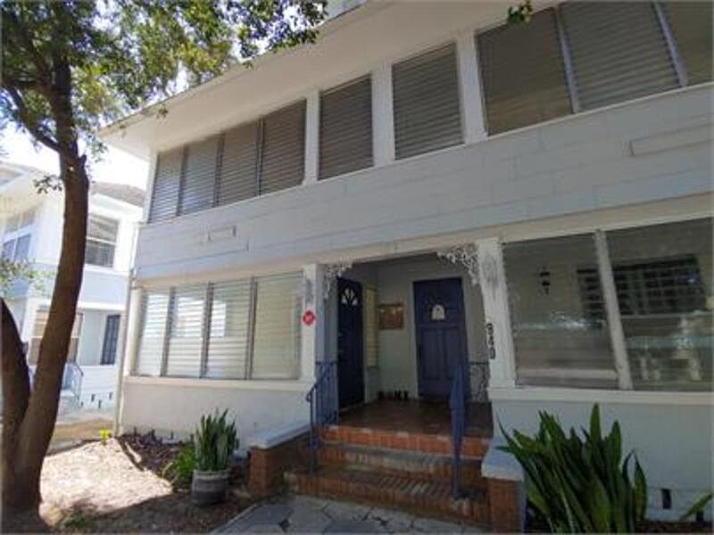 1st image of 940 6th St N APT 1