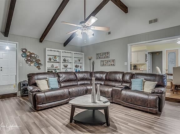 4th image of 3305 Mesa Dr