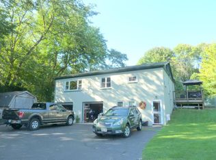 N40W27806 Glacier Rd, Pewaukee, WI 53072