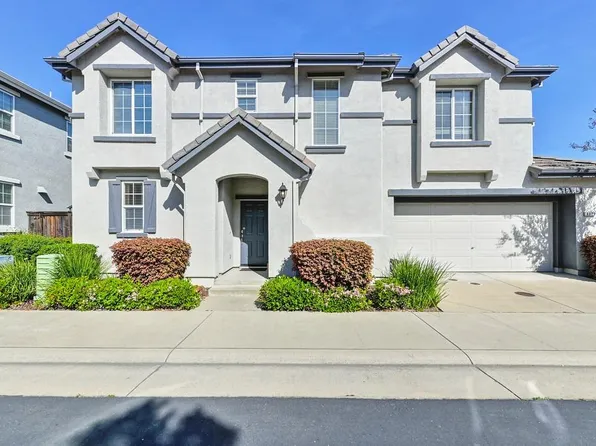 8620 Cortina Cir, Roseville, CA 95678