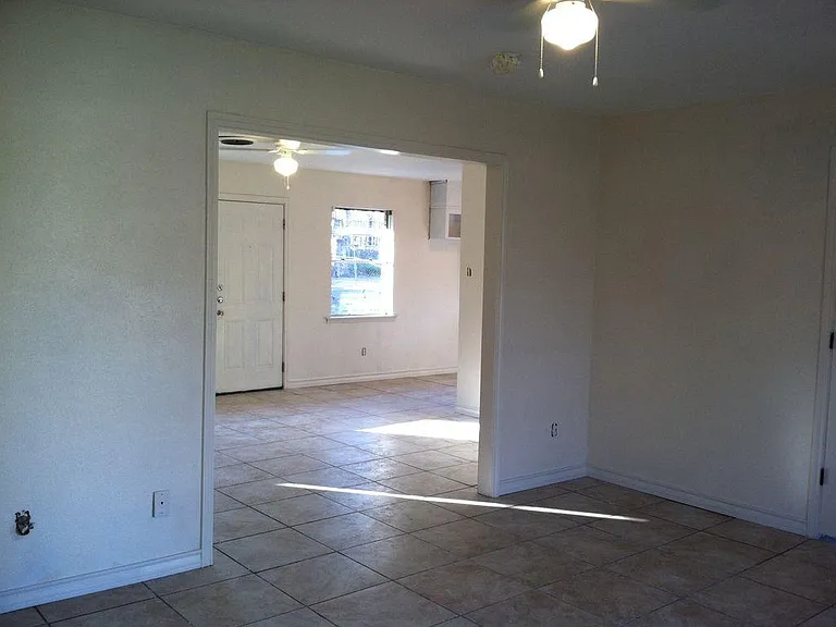 1618 Harley Dr — Photo 6