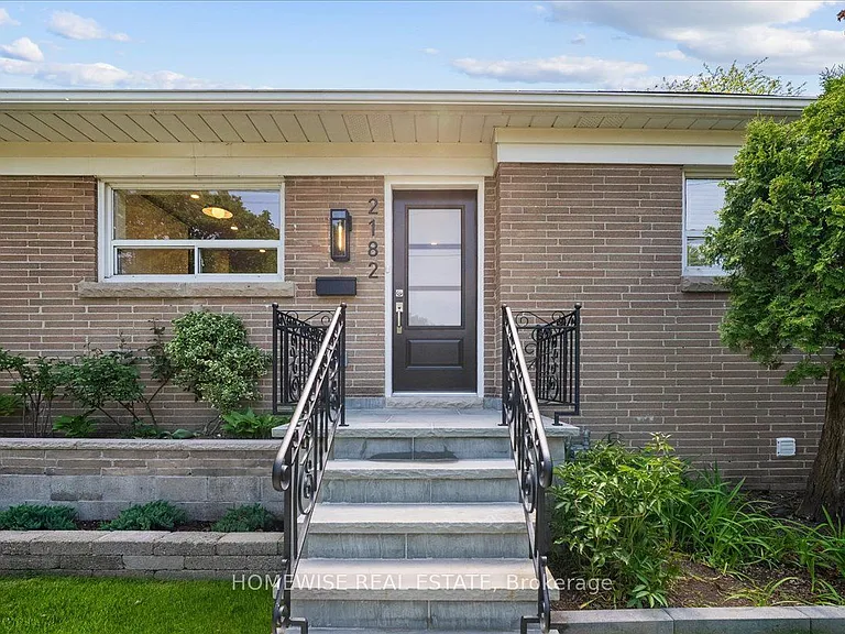 2182 Courtland Dr — Photo 6
