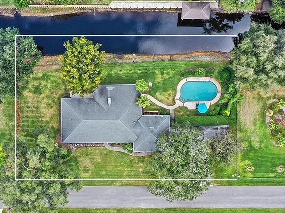 5th image of 5367 Shady Oak Cir