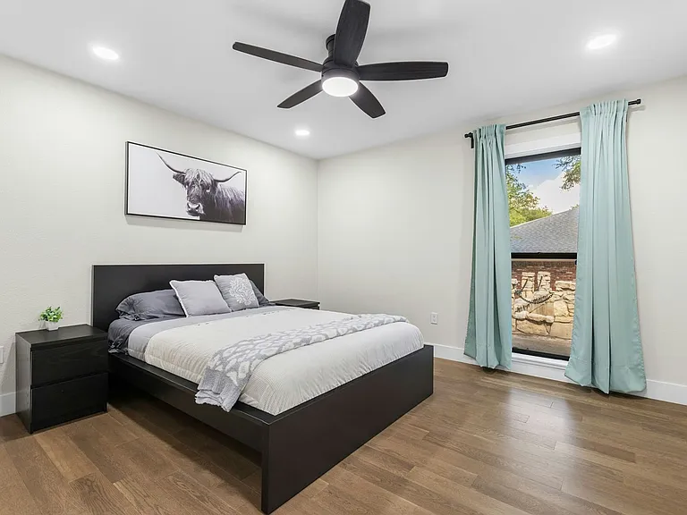 1100 Wayland Dr — Photo 16