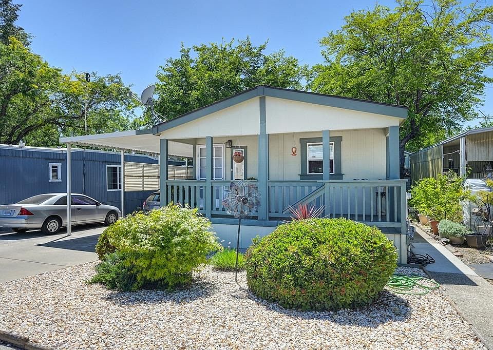 1st image of 3 Lily Ave