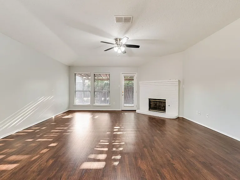 9139 Grand Canal Dr — Photo 7