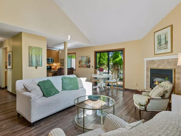 5410 Sanibel Dr, Minnetonka, MN 55343
