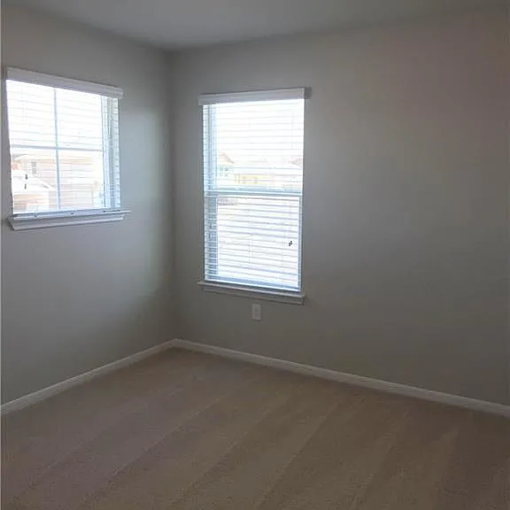 2205 Bettylou Ln — Photo 17