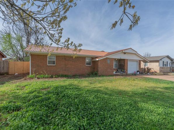 103 W Thompson Dr, Kingfisher, OK 73750